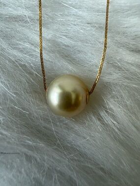 Solid 18k Yellow Gold 16” Golden Sea 10mm Pearl Necklace